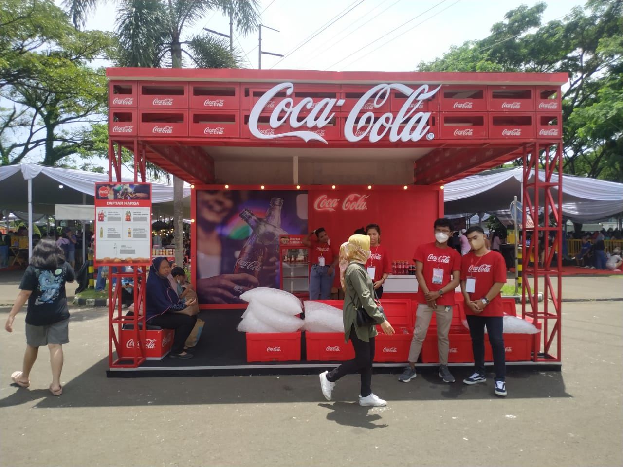 Tim Srasi Food di lokasi acara